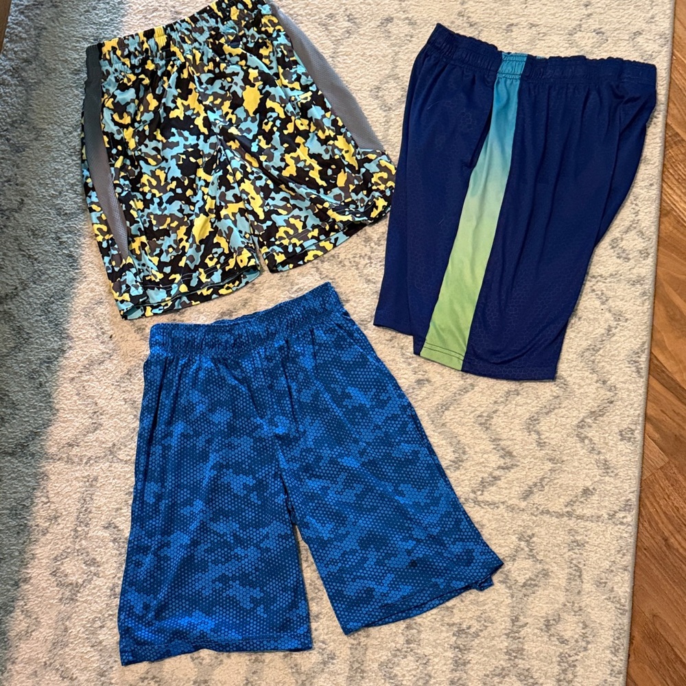 Boys' Athletic Shorts - larges